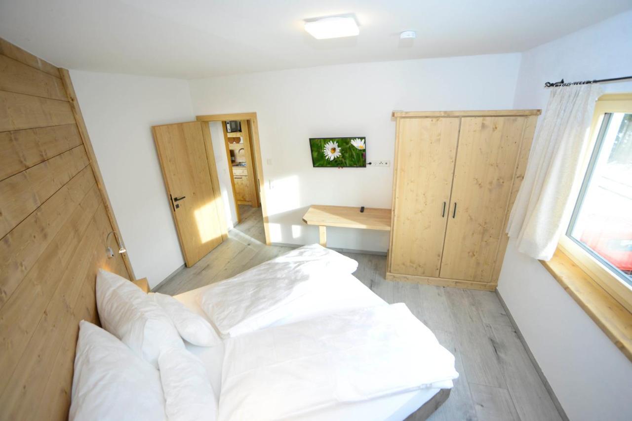 Birklstueberl Restaurant Und Appartement Seefeld in Tirol Esterno foto