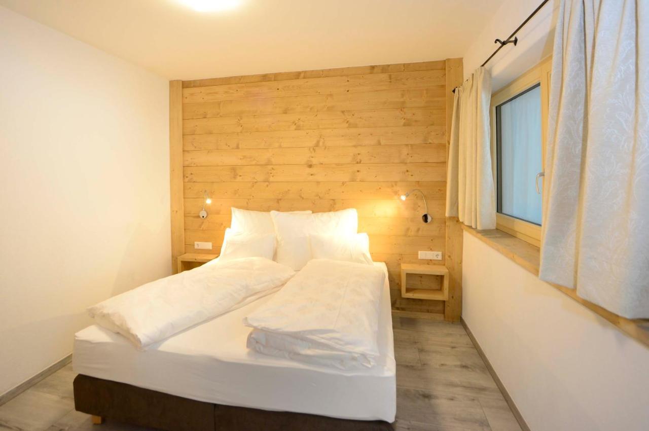 Birklstueberl Restaurant Und Appartement Seefeld in Tirol Esterno foto