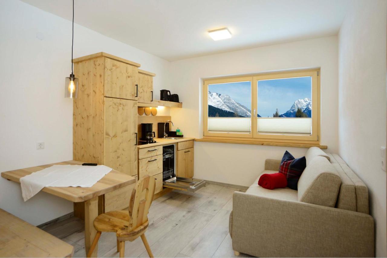 Birklstueberl Restaurant Und Appartement Seefeld in Tirol Esterno foto
